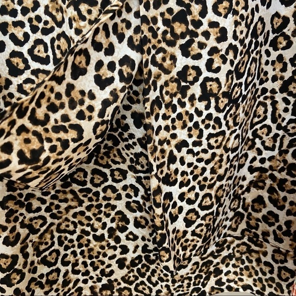 Chico’s Sleeveless Leopard Print Blouse Size 1 - Picture 10 of 12